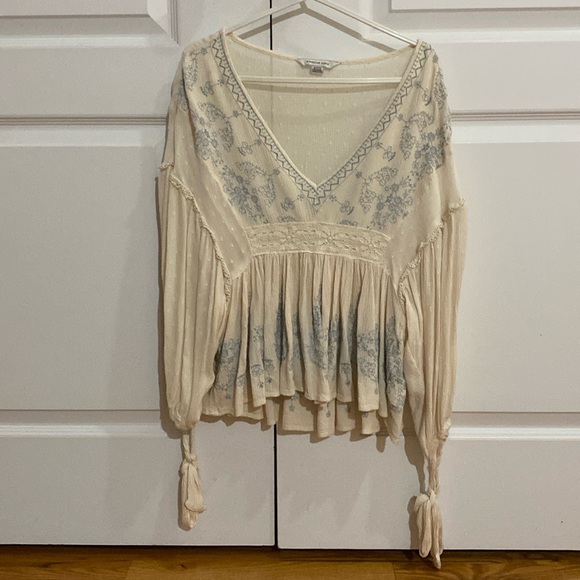 American Eagle cream & light blue blouse. Size small. - Picture 1 of 3